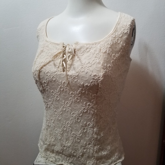 90's Floral Lace up Neckline Tank Top - Picture 3 of 6